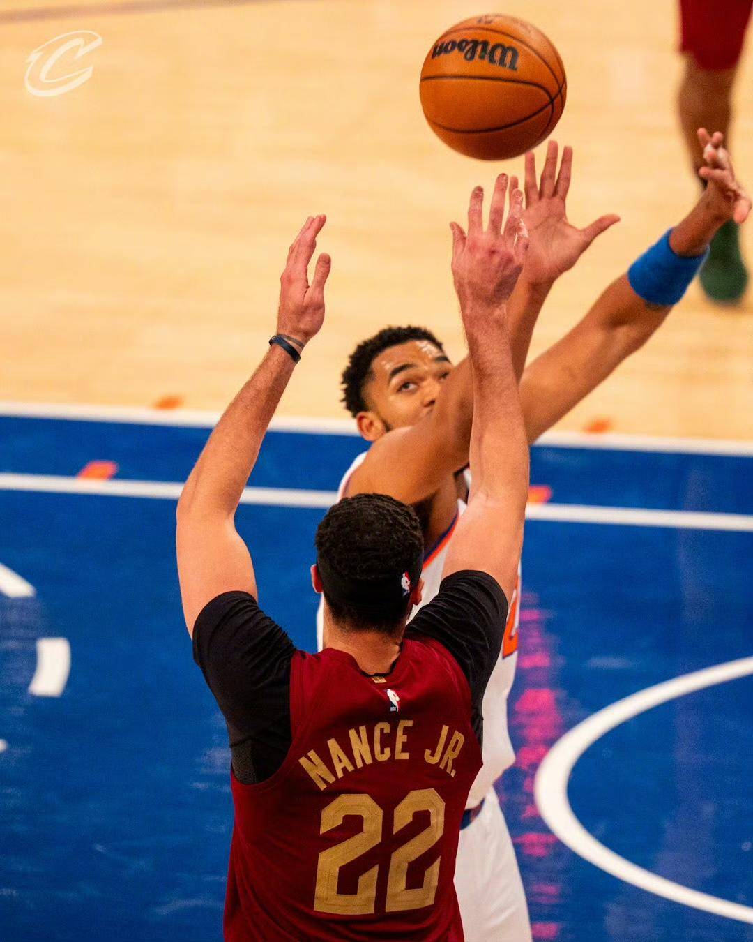 CBA常规赛倒计时;克里夫兰骑士清晨门线救险;细节引发关注;赛场秩序良好;医务组通报恢复 CBA常规赛倒计时;克里夫兰骑士清晨门线救险;细节引发关注;赛场秩序良好;医务组通报恢复