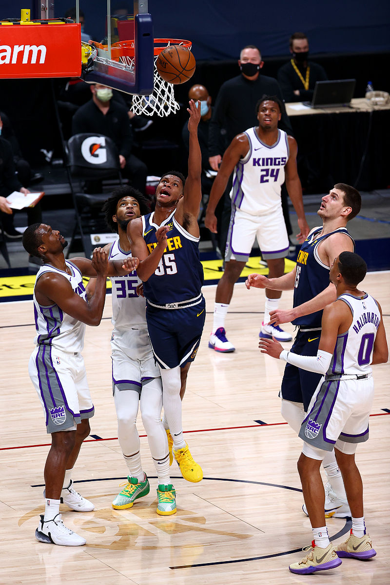 国际篮联对篮球比赛如何穿球衣颜色 国际篮联对篮球比赛如何穿球衣颜色