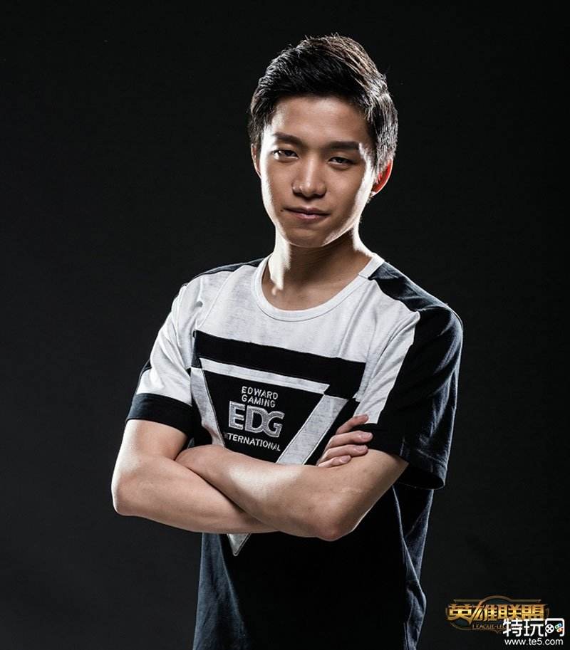 集结日体能课后,萨克拉门托国王刷新队史纪录备战全明星赛,媒体盛赞,阵容厚度经受考验 集结日体能课后,萨克拉门托国王刷新队史纪录备战全明星赛,媒体盛赞,阵容厚度经受考验