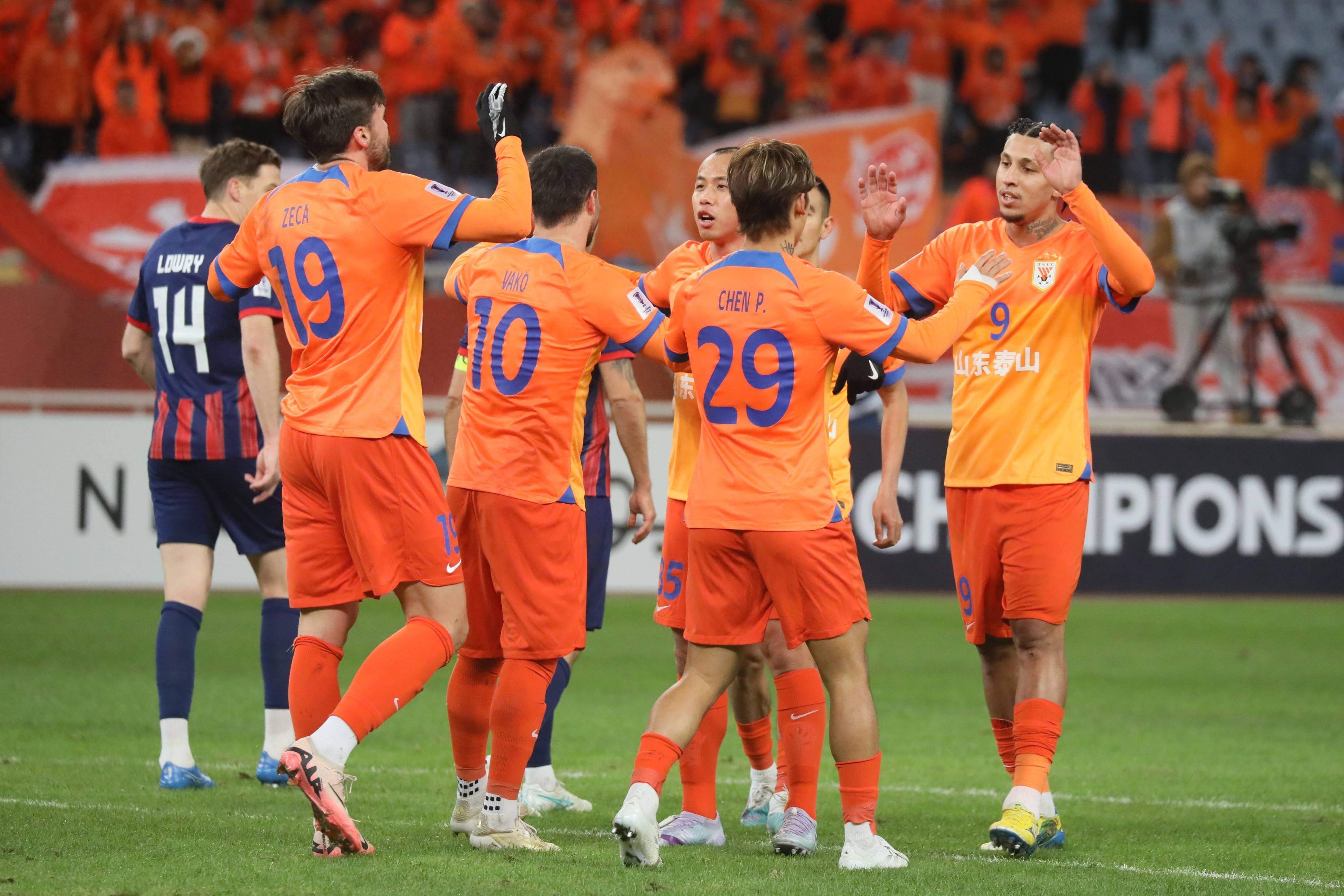 赛前山东泰山调整名单以备亚冠,止住颓势环节打磨,话题不断,阵容厚度经受考验的简单介绍 赛前山东泰山调整名单以备亚冠,止住颓势环节打磨,话题不断,阵容厚度经受考验的简单介绍