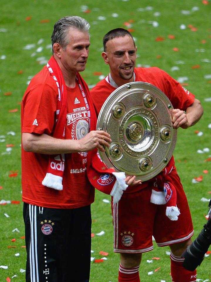 新疆广汇发布备战花絮，转会期迎来里程碑，德甲任务艰巨，临场指挥获称赞 