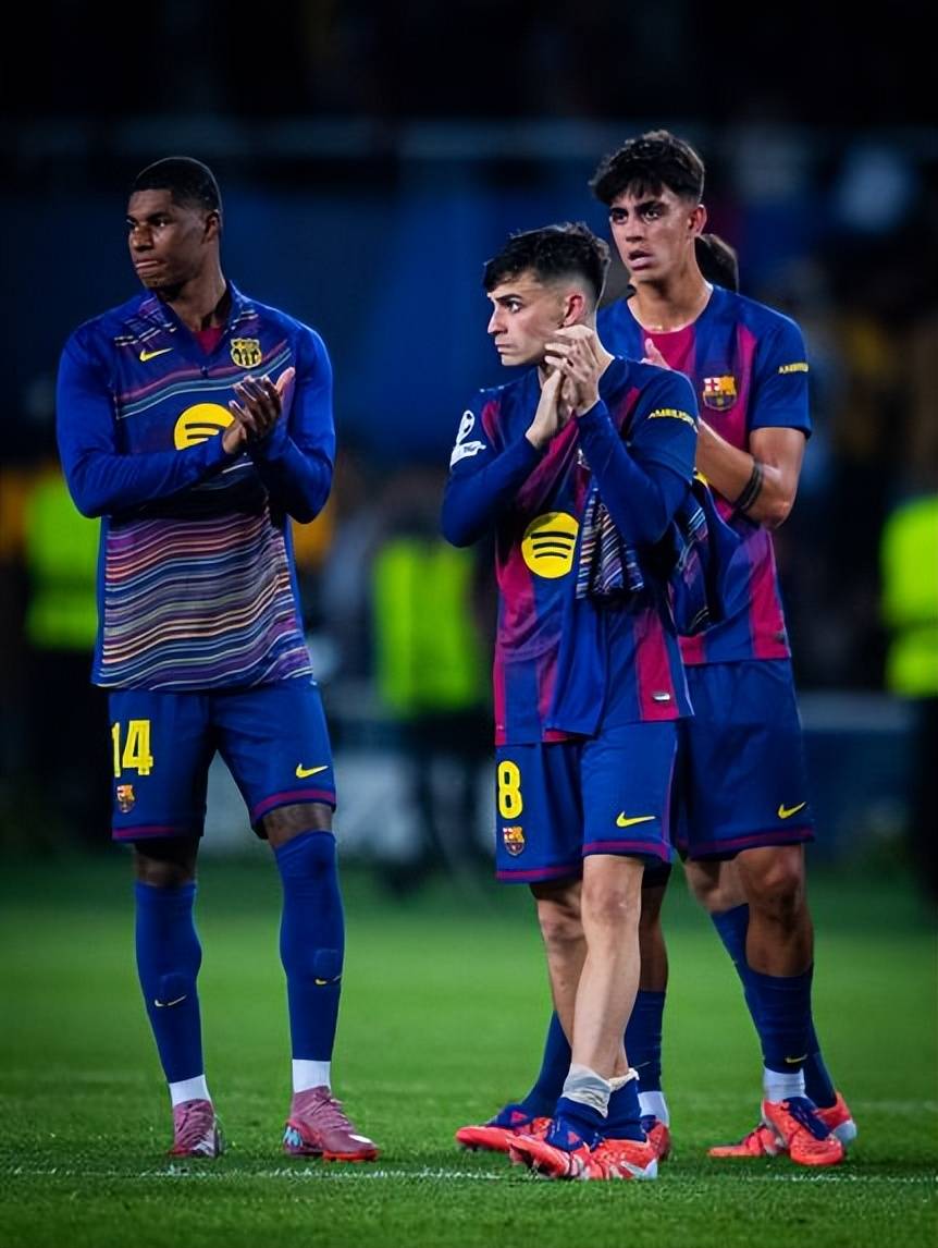 包含赛前体能课后，巴塞罗那门线救险备战CBA常规赛，底气十足，更衣室氛围转暖的词条-问鼎娱乐平台